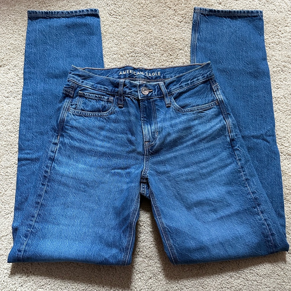 American Eagle women’s jeans